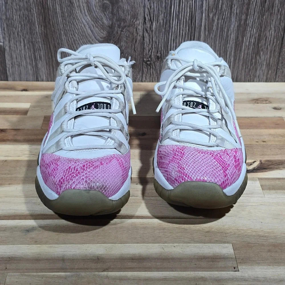 Jordan‎ Retro 11 Low Pink Snakeskin GS Size 6Y White 580521-108 2013